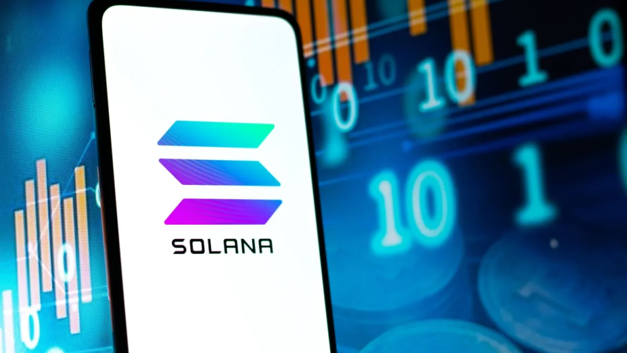 Un_dirigeant_de_la_Solana_Foundation_prédit_que_les_agents_IA_piloteront