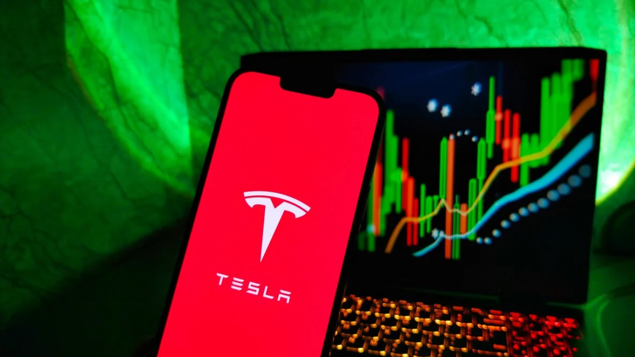 L’action_Tesla_grimpe_après_des_résultats_supérieurs_aux_attentes