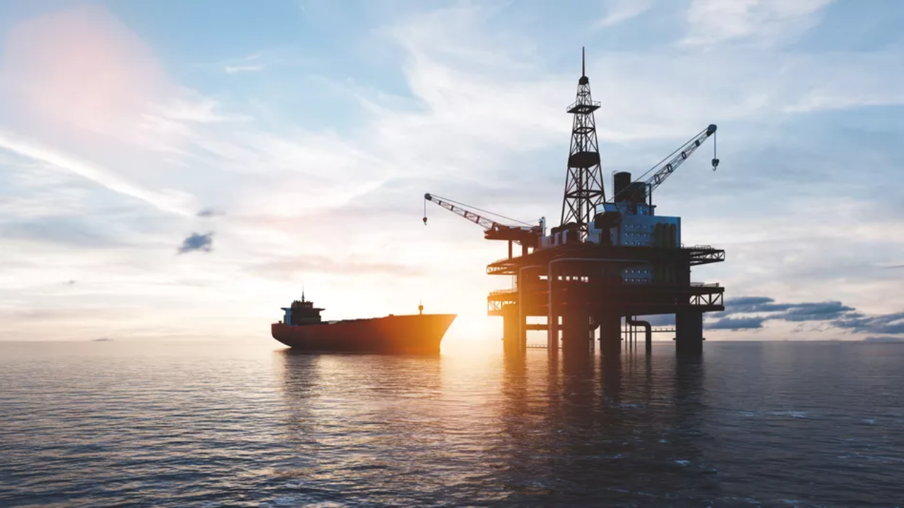 Le_pétrole_bondit,_le_dollar_se_renforce_et_les_actions_vacillent