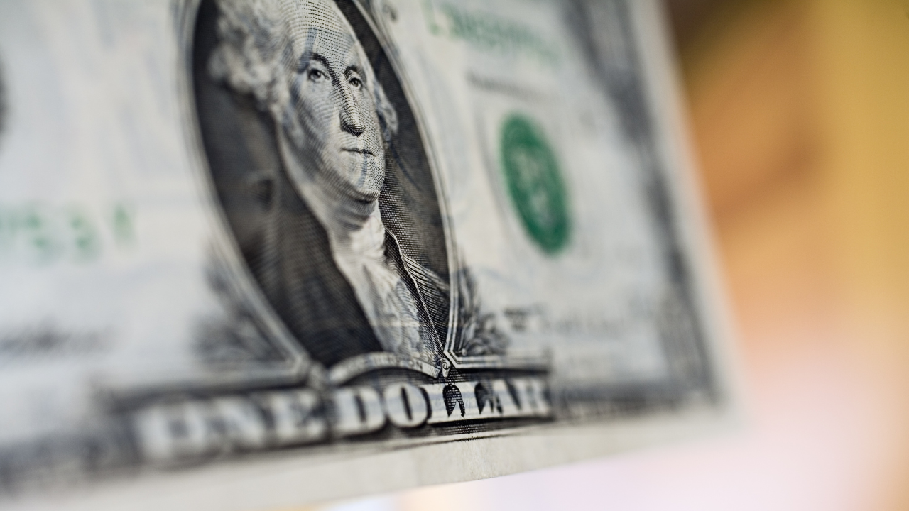 Dollar américain volatil alors que les traders surveillent les négociations entre les États-Unis et l’Iran